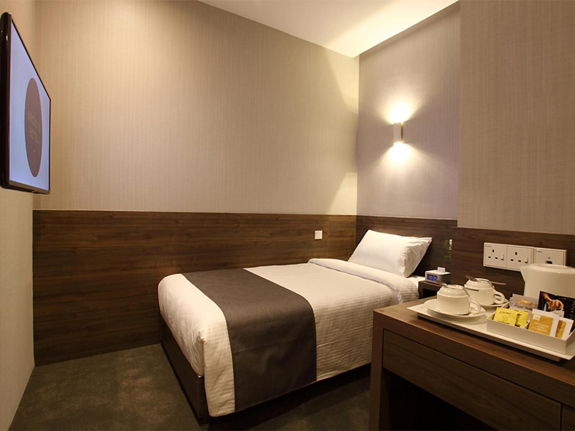 Superior Single Room,711934180:JPEG